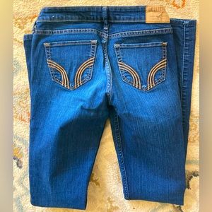Hollister 1L super skinny denim jeans - rarely worn 💙